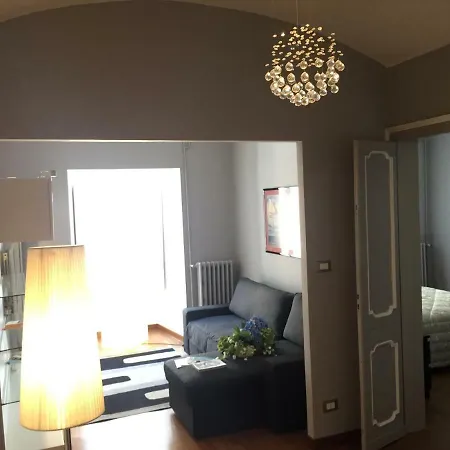 Studio In Grigio *